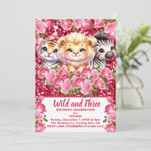 Pink Wild en het verjaardagsfeestje van 3 jaar oud Kaart (Staand voorkant)
