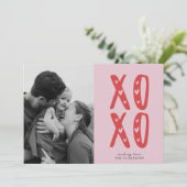 Pink XOXO Modern Valentine’s Day Photo Card Kaart (Staand voorkant)