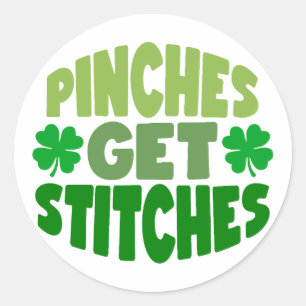 Pinkjes krijgen steken 🍀😆 ronde sticker
