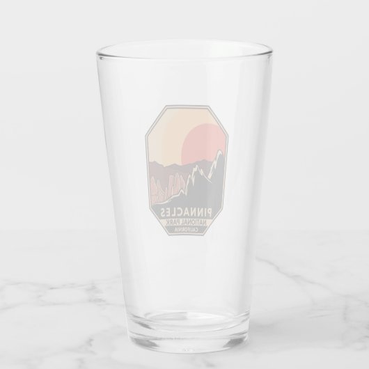 Pinnacles National Park Minimal Retro Emblem Glas (Achterkant)