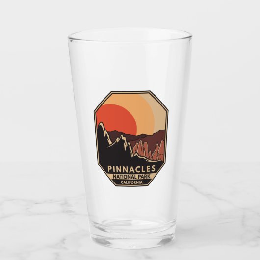 Pinnacles National Park Minimal Retro Emblem Glas (Voorkant)