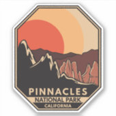 Pinnacles National Park Minimal Retro Emblem Sticker (Voorkant)