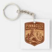 Pinnacles National Park Reizen Embleem Sleutelhanger (Voorkant)