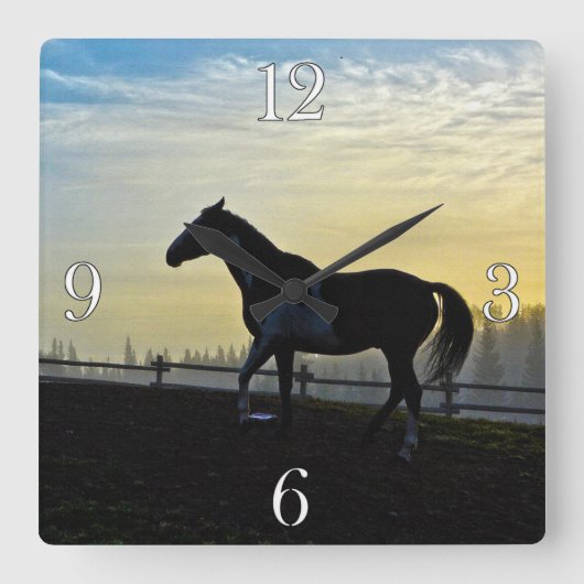 Pinto in Barnyard bij Sunrise Vierkante Klok (Voorkant)