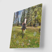 Pinto Ranch Horse Running in a Forested Field Vierkante Klok (Hoek)