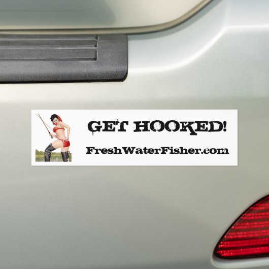 PINUP083, FreshWaterFisher.com, KRIJG HOOKED! Bumpersticker (Op auto)