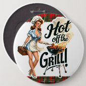 Pinup Lady  Pinback Pins Hot Uit De Grill Ronde Button 6,0 Cm (Voorkant /achterkant)