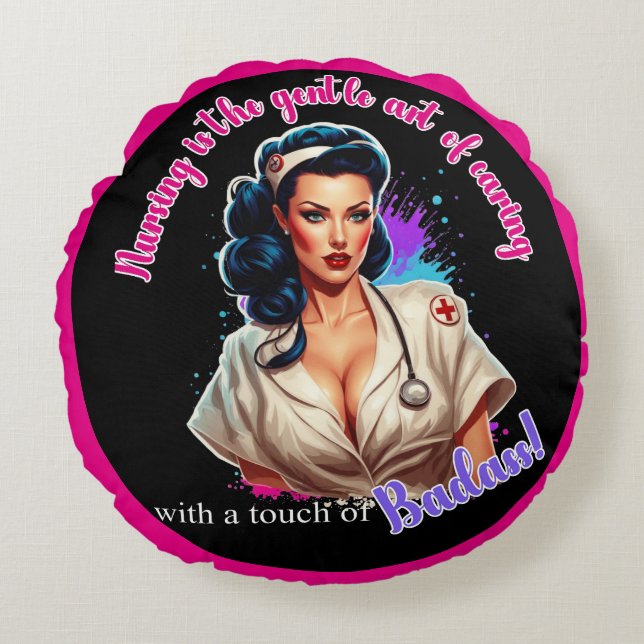 Pinup_ Verpleegkundige Badass Rond Kussen (Voorkant)