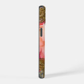 Pioen Elegant Fluff Monogram iPhone 15 Case (Rechterkant)