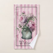 Pioenbloemen in aardewerk met gestreepte achtergro bad handdoek (Handdoek)