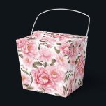 Pioenroos Print Feestbehandelingdoos Bedankdoosjes<br><div class="desc">De feestelijke verpakkingsdoos wordt getoond met een prachtige roze pioenroos bloemenprint. 
Pas dit item aan of koop het zoals het is.
Tip: Voeg gewoon je leuke snoepjes toe en een beetje feestelijke lint.



Gelicenseerde afbeelding</div>