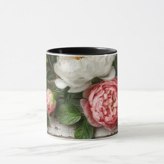 pioenrozen en verweerd hout mok (Midden)