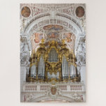 Pipe organ in Passau Cathedral, Duitsland Legpuzzel<br><div class="desc">Het enorme pijporgel (eigenlijk 5 organen) in St. Stephen's Passau, Duitsland, is het grootste kathedraal orgaan ter wereld, met 18.000 buizen. Er zijn 357 ranks, allen playable van een centrale 5 handconsole in de galerij. Het ingewikkelde barokplafond als achtergrond maakt dit het perfecte vak voor een puzzel in puzzel, en...</div>