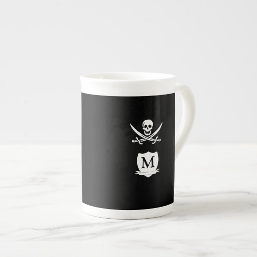 Piraat en monogram porselein kop (Voorkant rechts)