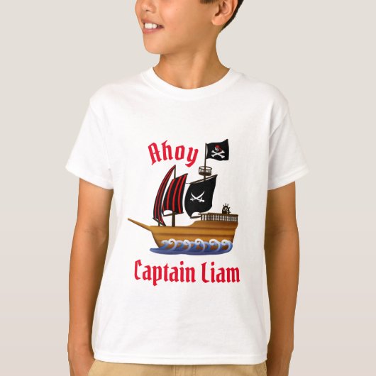 Piraatsschip Kapitein Personaliseer Naam T-shirt (Voorkant)