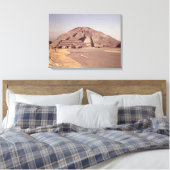 Piramide van de maan, gebouwd c.100-350 AD Canvas Afdruk (Insitu (Slaapkamer))
