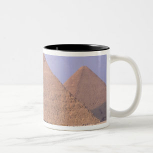 Piramide van Menkaure Mycerinus), Piramide van Tweekleurige Koffiemok