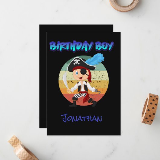 Pirate Boy Birthday Invite Notitiekaartje (Voorkant / Achterkant in situ)