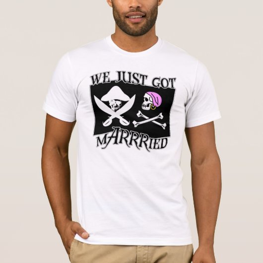 Pirate is net getrouwd t-shirt (Voorkant)