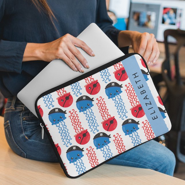 Pirate Jellyfish, Jellyfish Pattern, Jouw naam Laptop Sleeve (Creator heeft geüpload)