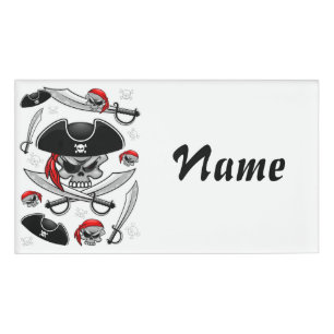 Pirate schedel met gekruiste sabels naambadge