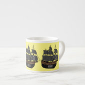Pirate ship cartoon illustratie espresso kop (Voorkant rechts)