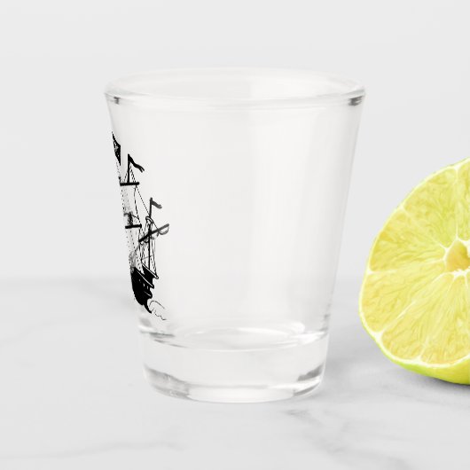 Pirate Ship Shot Glas (Rechts)