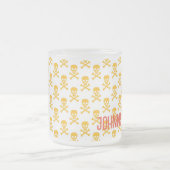 Pirate Silhouet Crossbones Patroon NAAM Kleurrijk Matglas Koffiemok (Center)