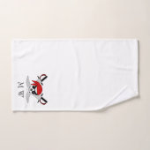 Pirate Skull And Swords Design Monogrammed Bad Handdoek (Handdoek)