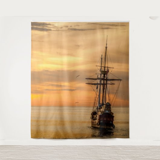 Pirate Skull Golden Ship Tapestry Wandkleed (Voorkant)