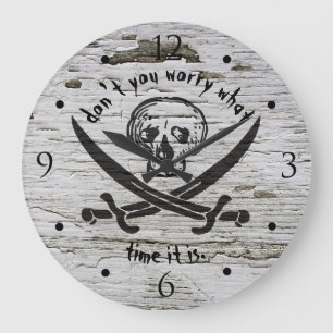 Pirate Skull Warning on Weathered Wood Grote Klok