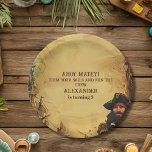 Pirate Verjaardagsfeestje Ahoy Matey Oude Kaart Papieren Bordje<br><div class="desc">Ahoy, maatjes! Zet je feesttafel voor een swashbuckling feest met onze Pirate Theme Birthday Party Paper Borden! Deze stevige borden zijn perfect voor het serveren van al je favoriete piratengrub, van begraven schatkistklompen tot zeewiersalade. Met een gedurfd piratenontwerp met schedel en gekruiste botten, schatkaarten en een verweerde perkamenten achtergrond, voegen...</div>