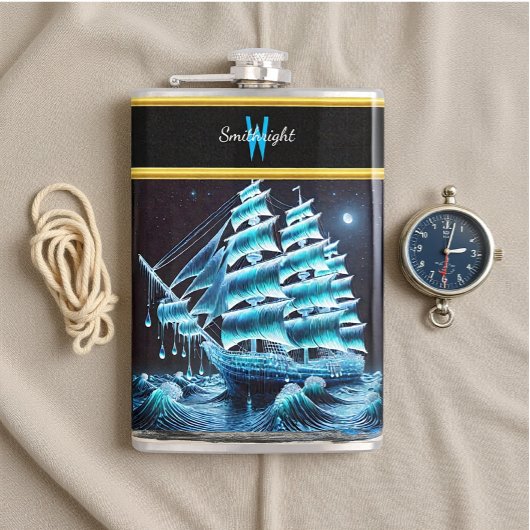 Piratenschip glijdt op Night's Shimmering Heupfles