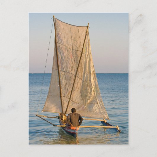 Piroguier Vezo Briefkaart (Voorkant)