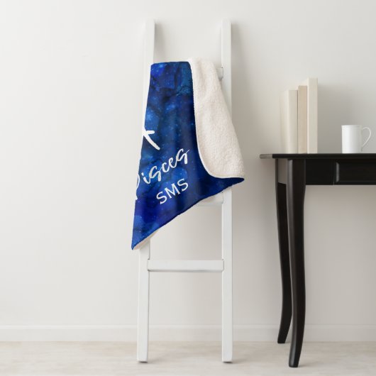 Pisces Zodiac Constellation Blue Galaxy Monogram Sherpa Deken (In situ)