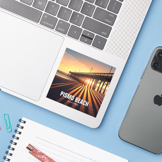 Pismo Beach Pier Californië Sticker (Laptop met iPhone)