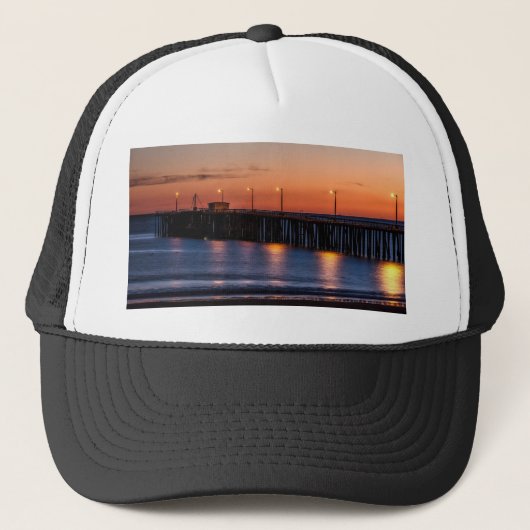 Pismo Beach Pier Trucker Pet (Voorkant)