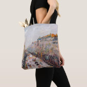 Pissarro - Montmartre, Mardi Gras op de Boulevard Tote Bag (Dichtbij)