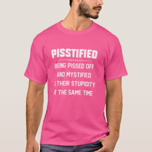 Pisstified wordt kwaad en verbijsterd over hun t-shirt