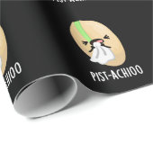 Pist-achioo Grappig Niezen Pistachio Pun Donker BG Cadeaupapier (Rol Hoek)