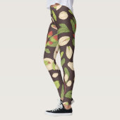 Pistachenoten: Zwart handgetekend naadloos. Leggings (Links)