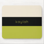 Pistachio Green Color Block Pattern met naam Muismat<br><div class="desc">Een trendy minimalistische vormgeving met een vers kleurenblokpatroon in heldere pistaches groen,  zwart en zandbeige. Pas aan met jouw naam of andere gewenste tekst. Dit ontwerp is beschikbaar in een verscheidenheid van kleurencombinaties.</div>