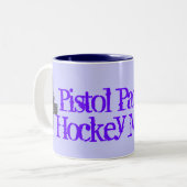 Pistol Packin Hockey Mam! Tweekleurige Koffiemok (Voorkant links)