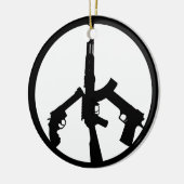 Pistolen in vredesnaam keramisch ornament (Links)