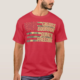 Pistolen van Cigars Bourbon Freedom (OP BACK) Vlag T-shirt