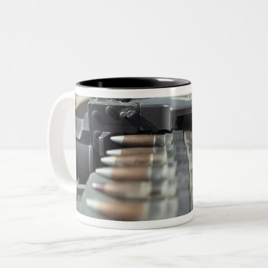 Pistolen van vijftig kaliber-machines tweekleurige koffiemok (Voorkant links)
