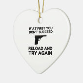 Pistool opnieuw laden keramisch ornament (Links)