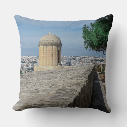 Pistool turret op de oude muren in Valletta, Malta Kussen (Voorkant)