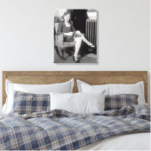 Pistool Verborgen in Kousenband, 1922 Canvas Afdruk (Insitu (Slaapkamer))