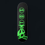 Pistool voor persoonlijke ruimte persoonlijk skateboard<br><div class="desc">kinder retro speelgoed ruimte pistool grafische skateboard deck - personaliseren met initialen van de ontvanger</div>
